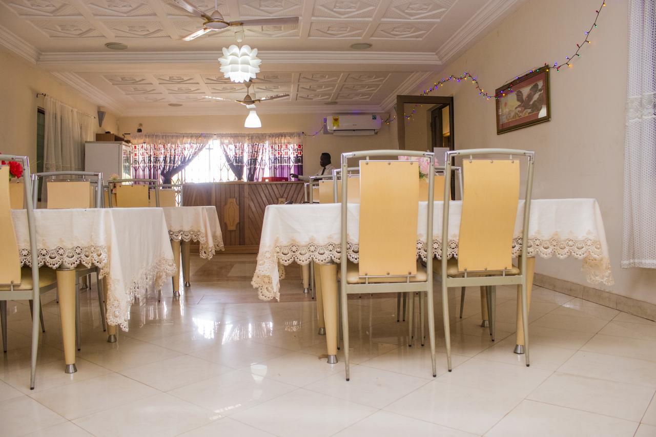 Lovista Hotel North Legon Exterior photo